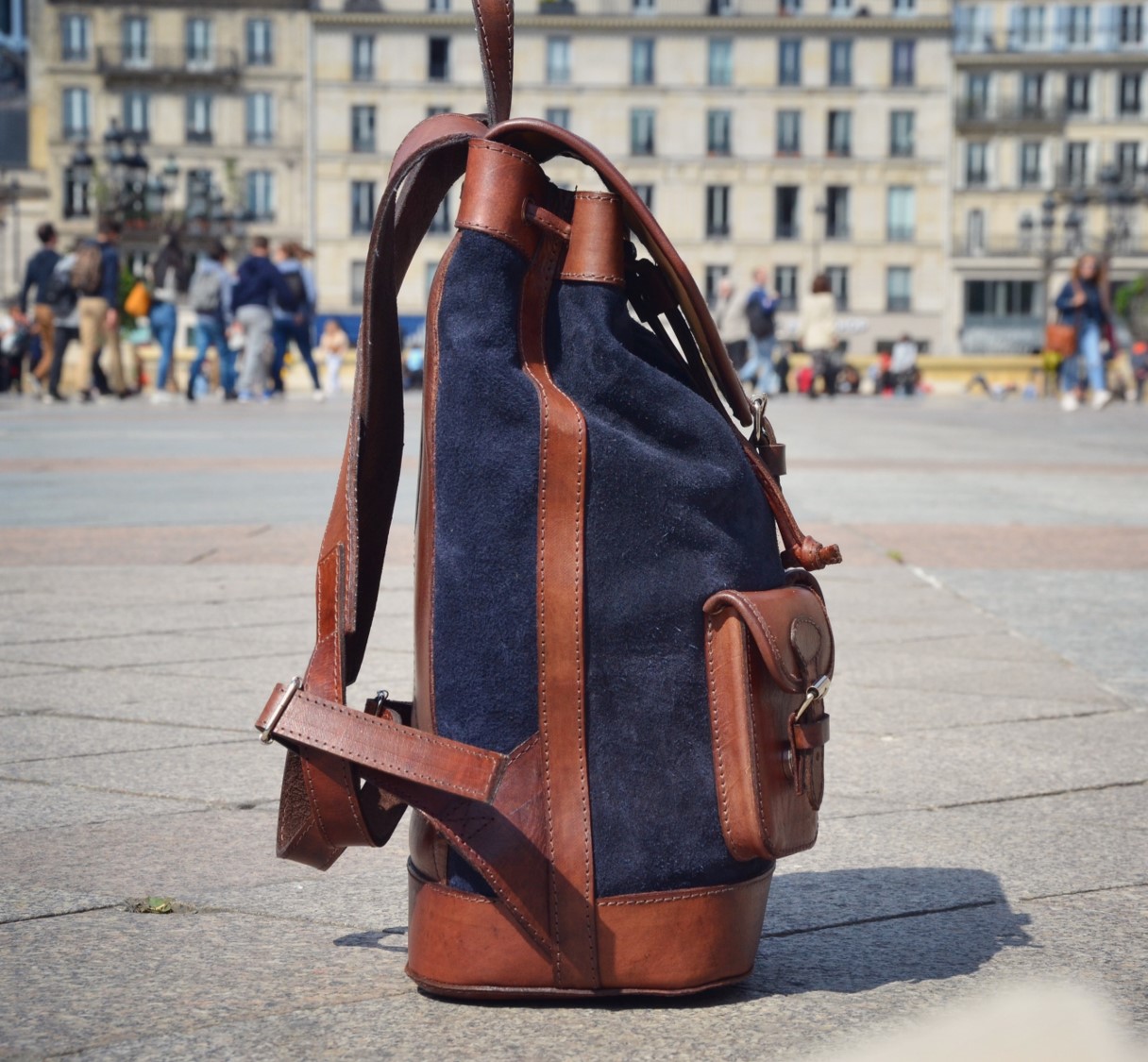 Pachamama - GABI Midnight Blue backpack - retro and elegant